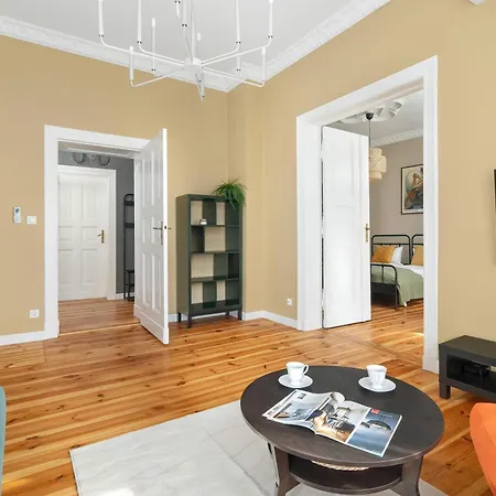 Przestronny Apartament Z Balkonem W Poznaniu Jana Henryka Dabrowskiego 49 By Heyrent Апартаменты *